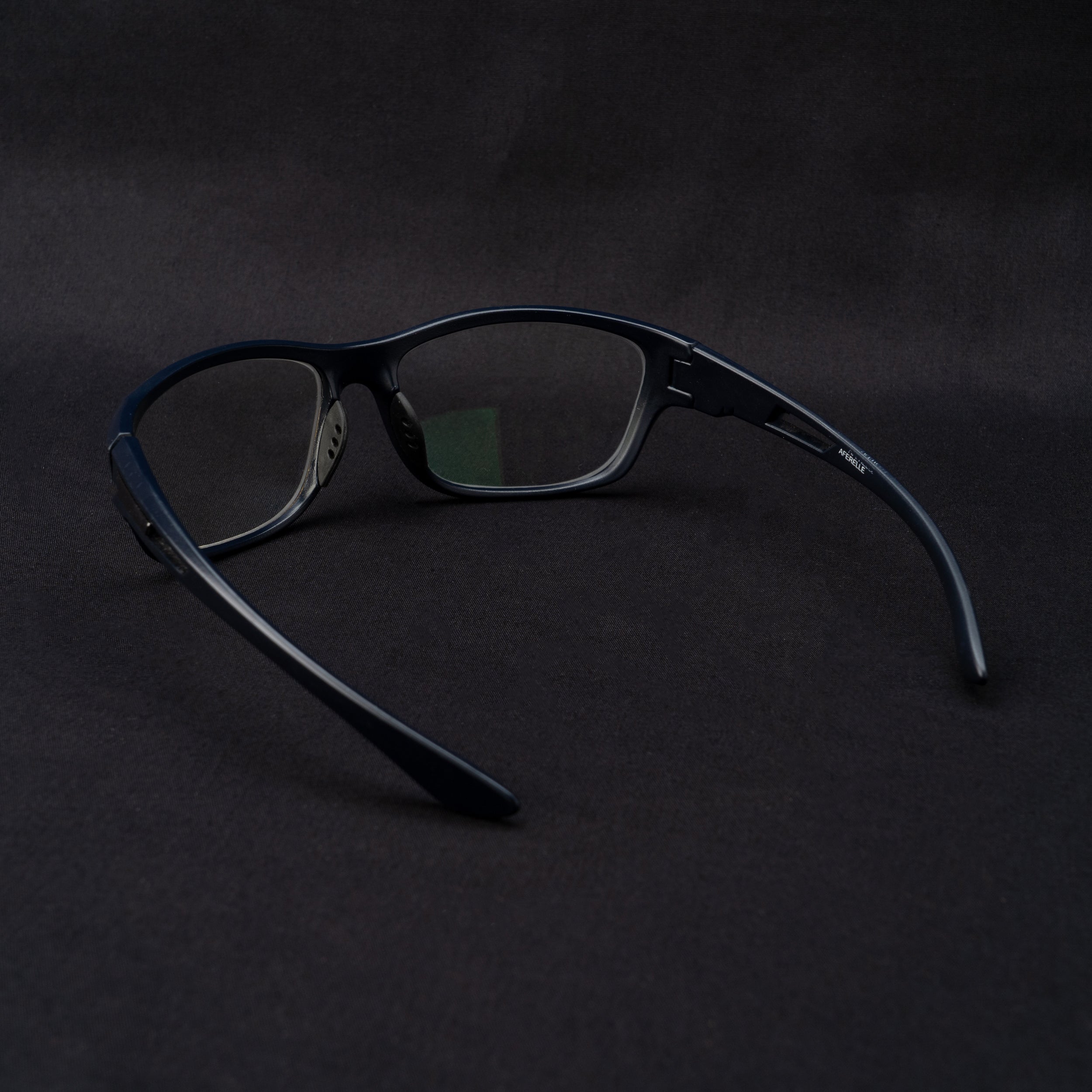 black white screen sun glass