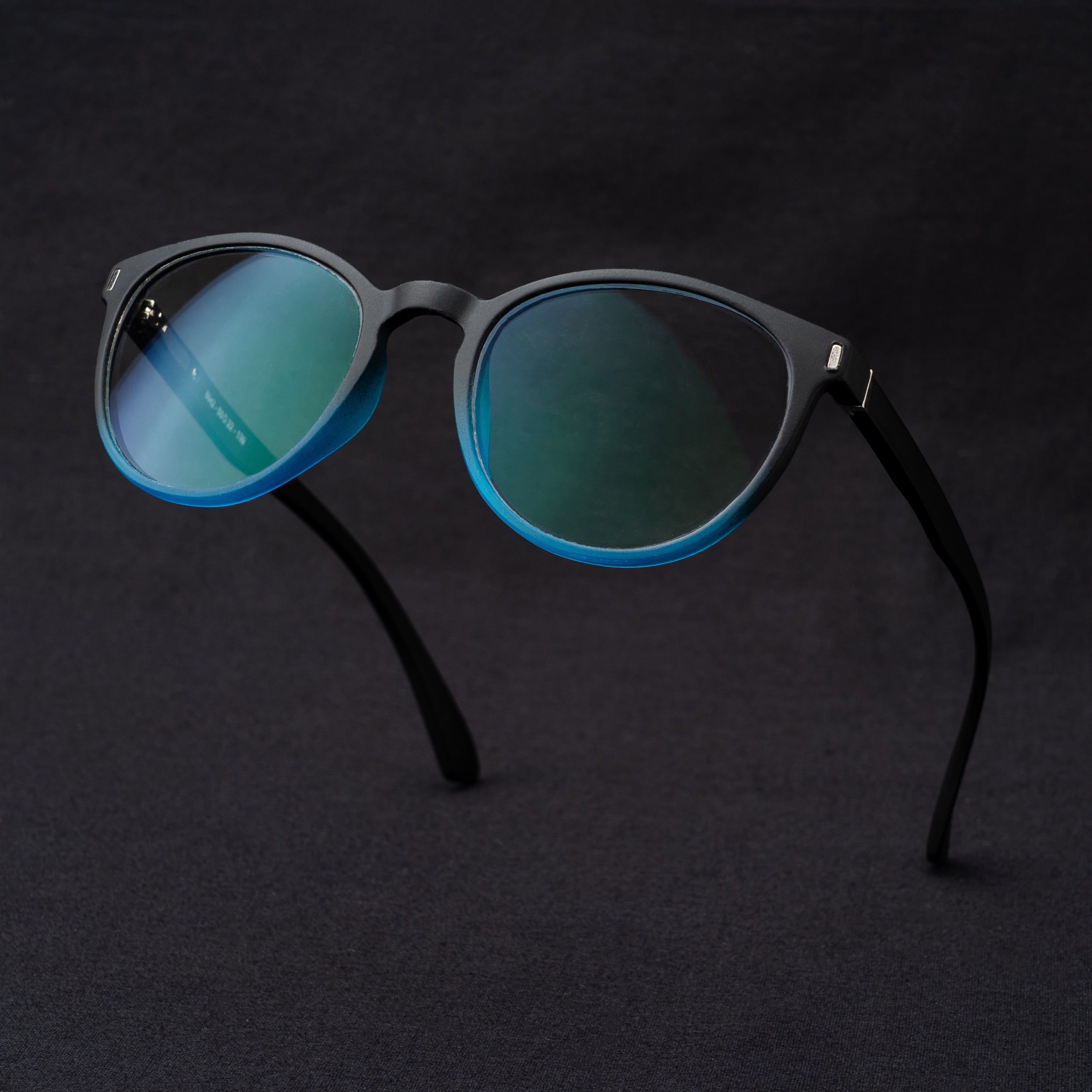 blue black screen glass