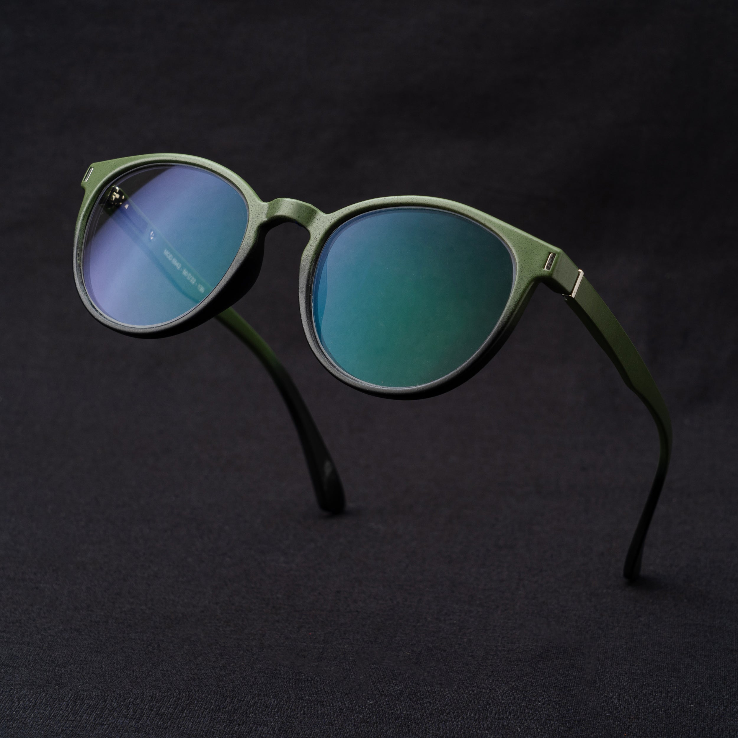 ligh green screen glass