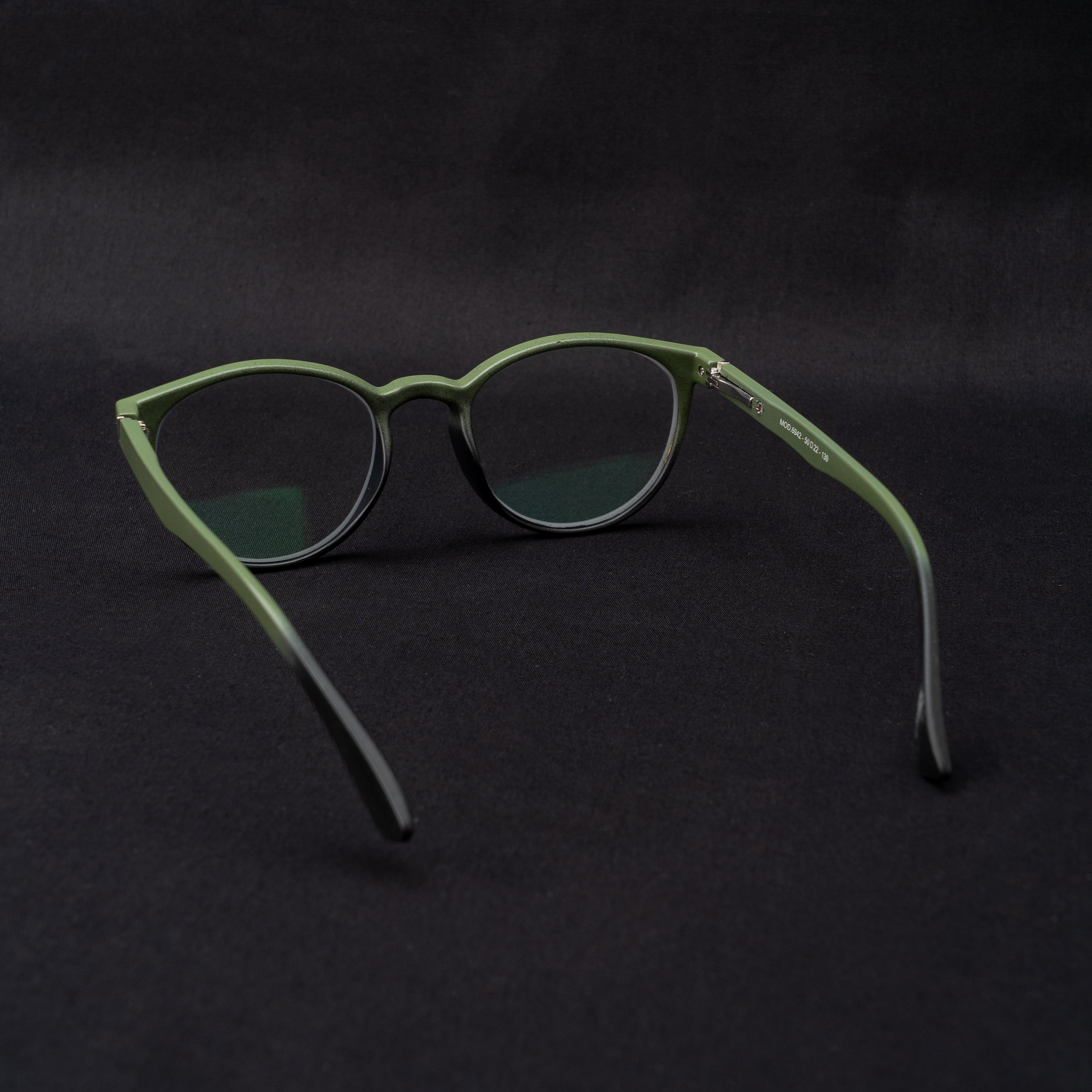 ligh green screen glass