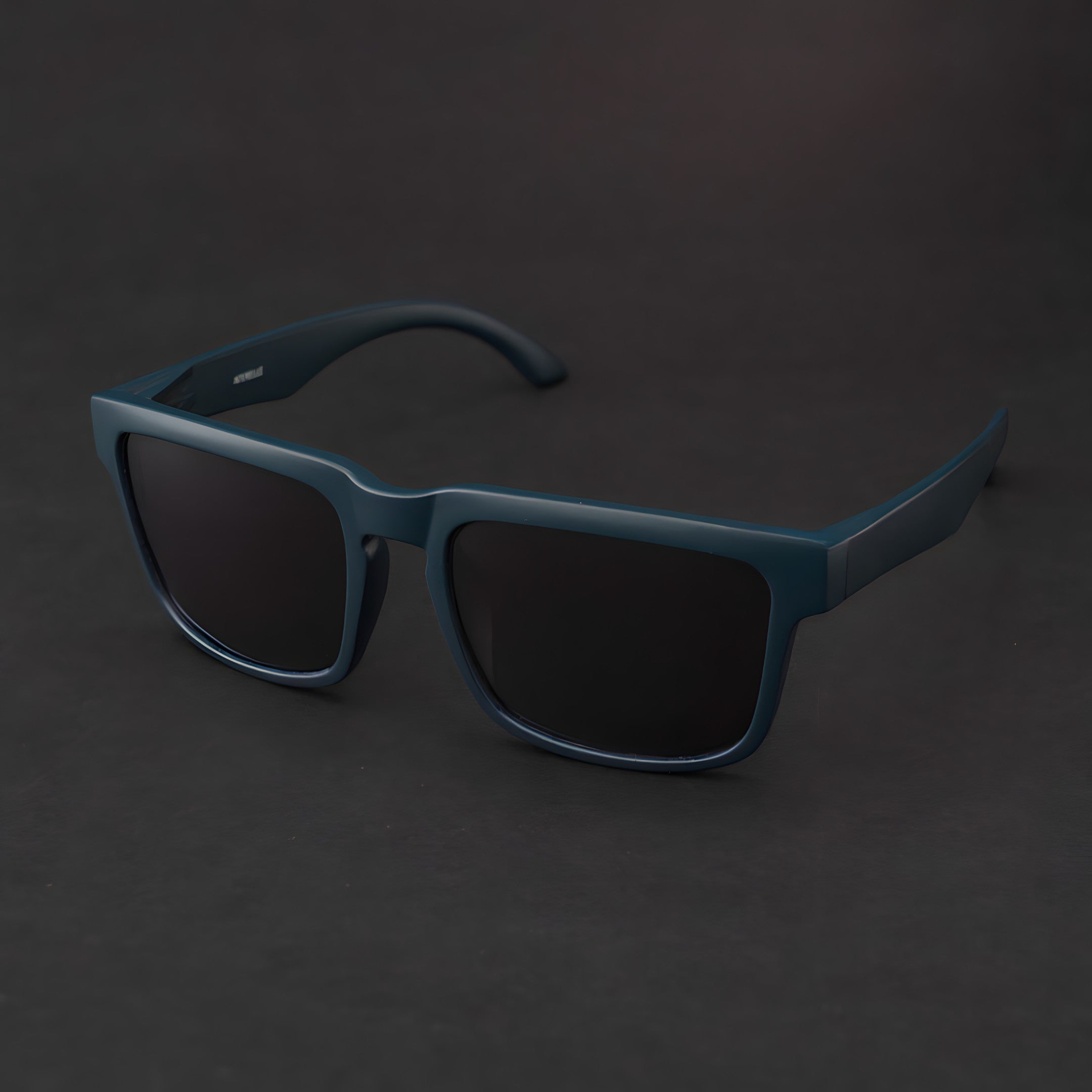 THE CHALLENGER Classic Blue UV400 Polarized Sunglasses